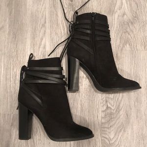 Steve Madden booties!